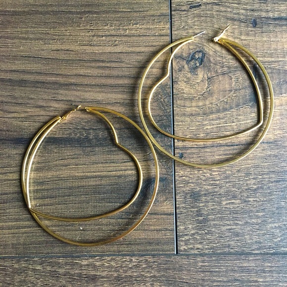 Jewelry - Large 10cm heart hoop earrings 💛